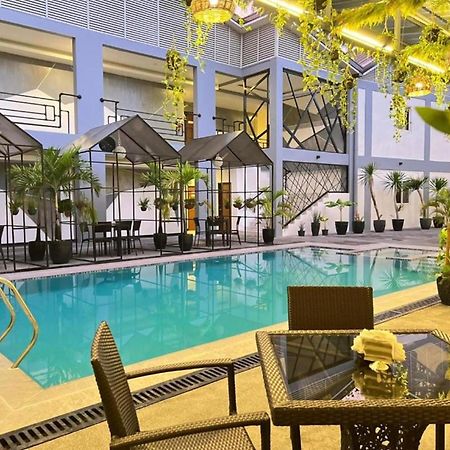 Hotel Halo Angeles City Zewnętrze zdjęcie