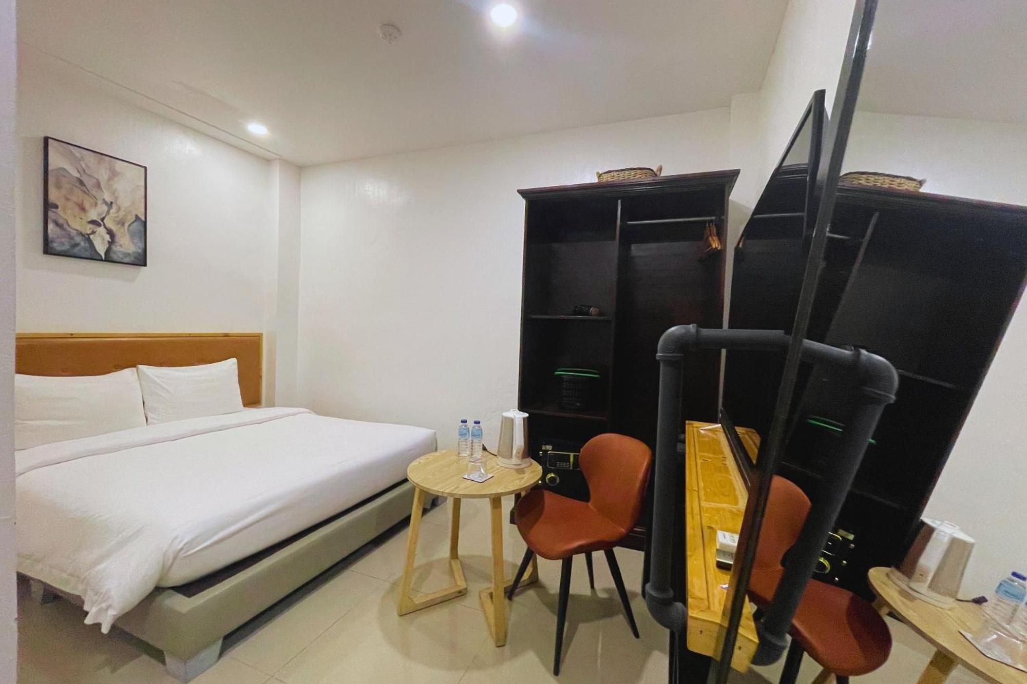 Hotel Halo Angeles City Pokój zdjęcie