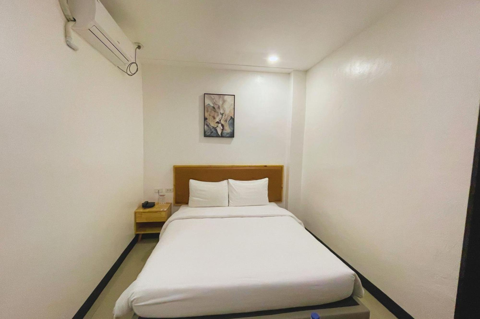 Hotel Halo Angeles City Pokój zdjęcie