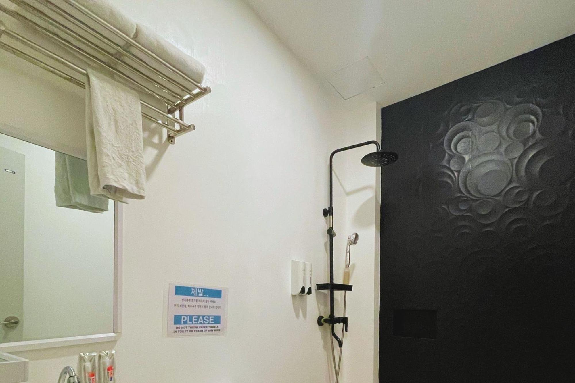 Hotel Halo Angeles City Pokój zdjęcie